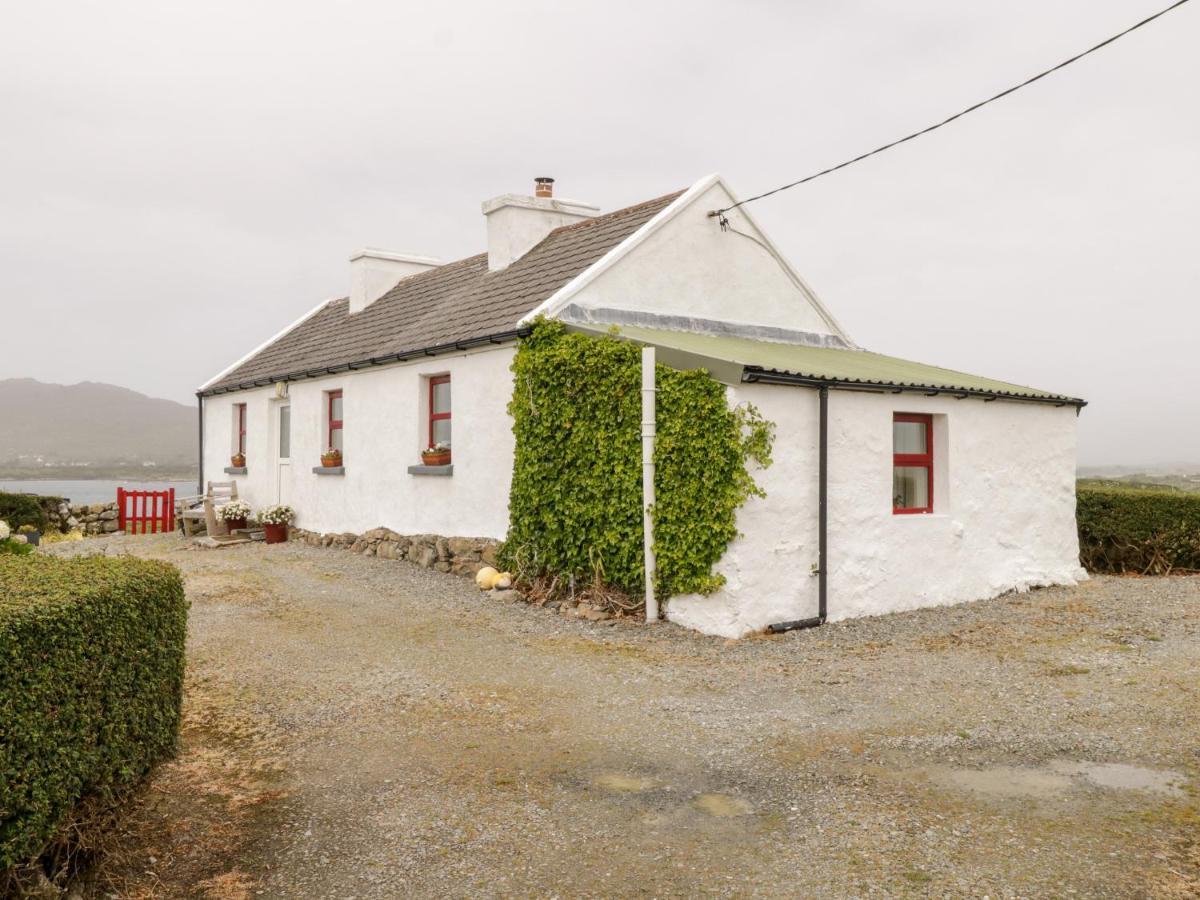 The White House Roundstone Exterior foto