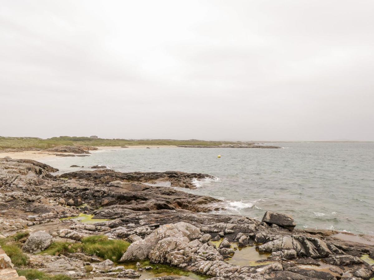 The White House Roundstone Exterior foto